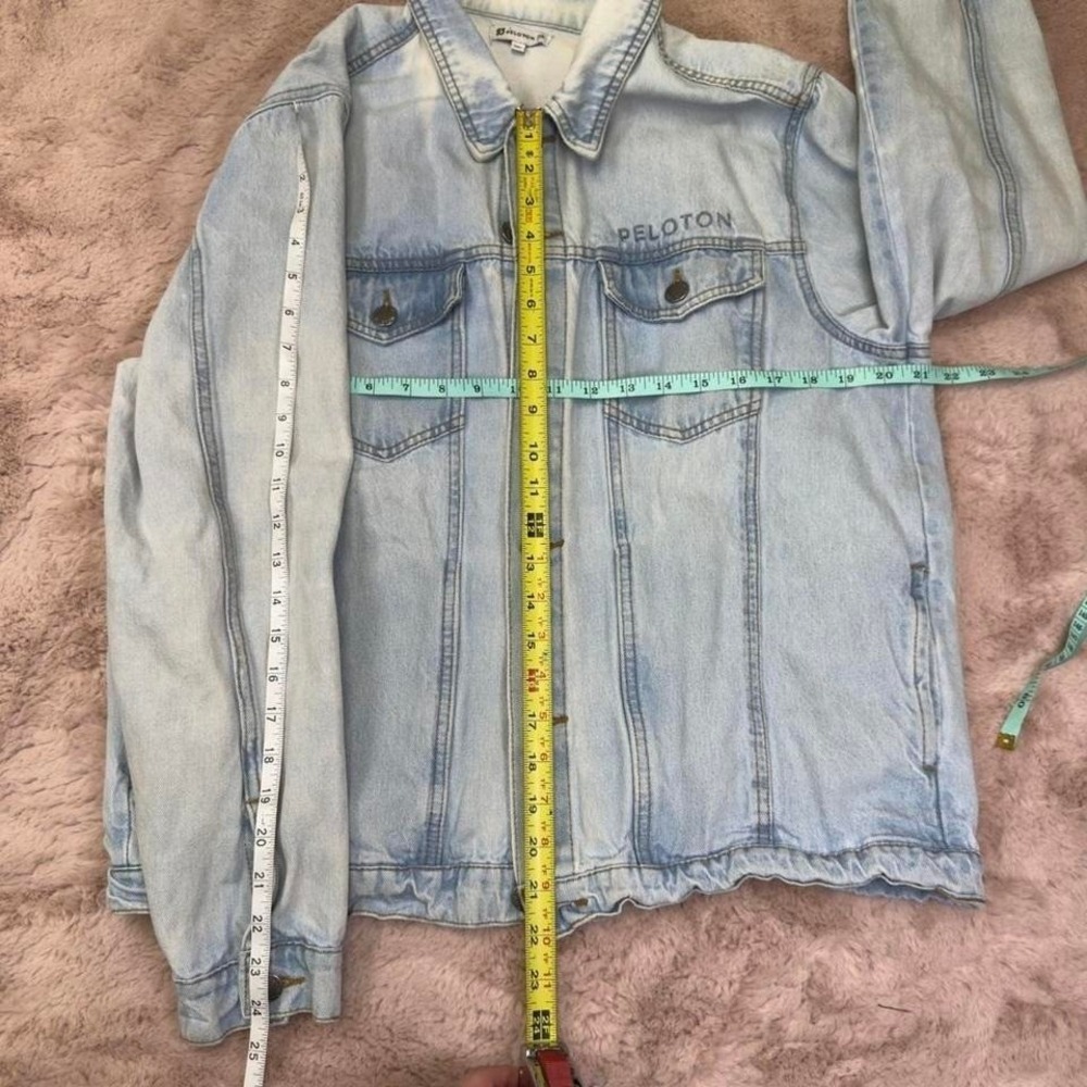 Peloton Denim Jacket Light Wash Graphic Back 'Together We Go Far' Oversized XL - Picture 7 of 8